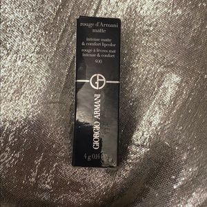 Giorgio Armani Intense matte lip color